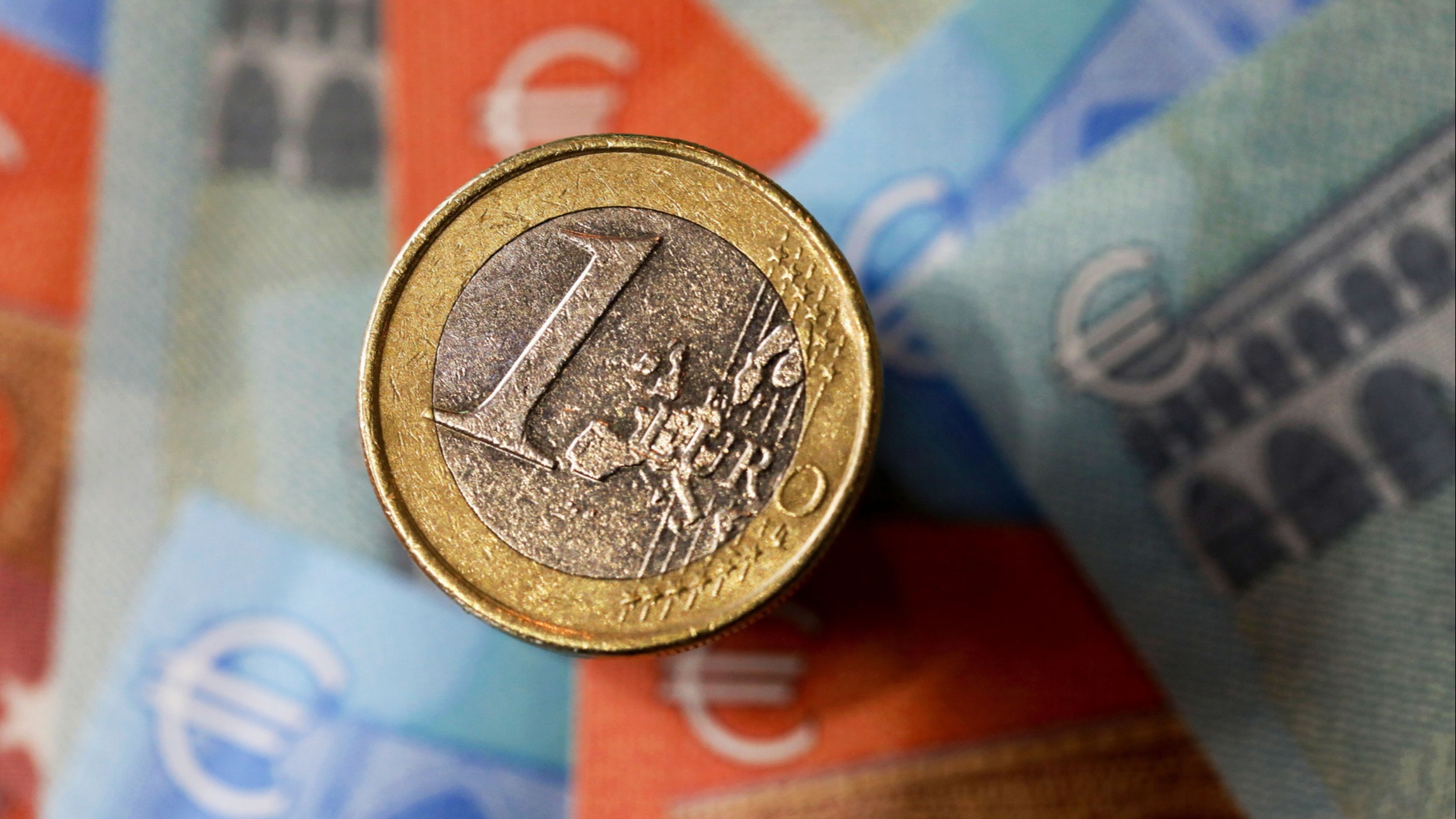 d1e00ek4ebabms.cloudfront.net image