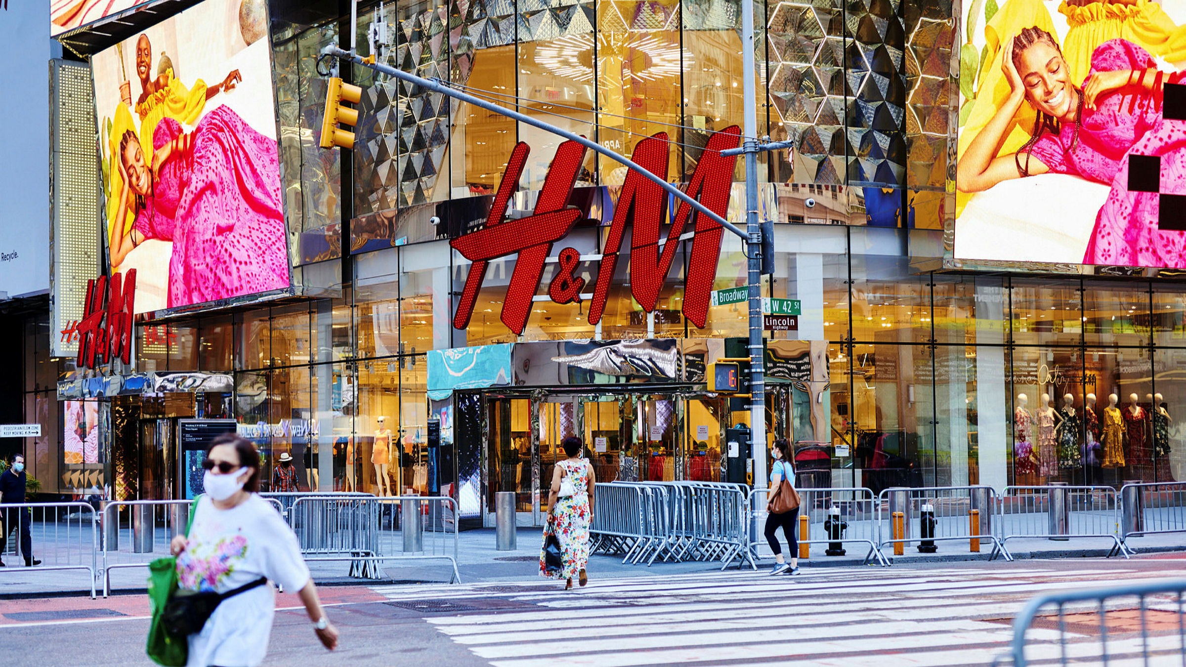 Valley location mid h&m 20% Off