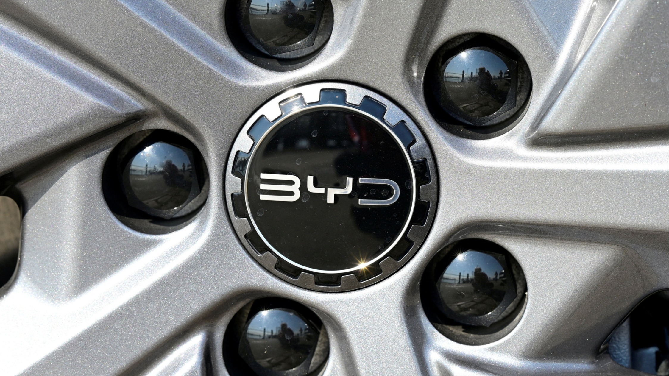 d1e00ek4ebabms.cloudfront.net image