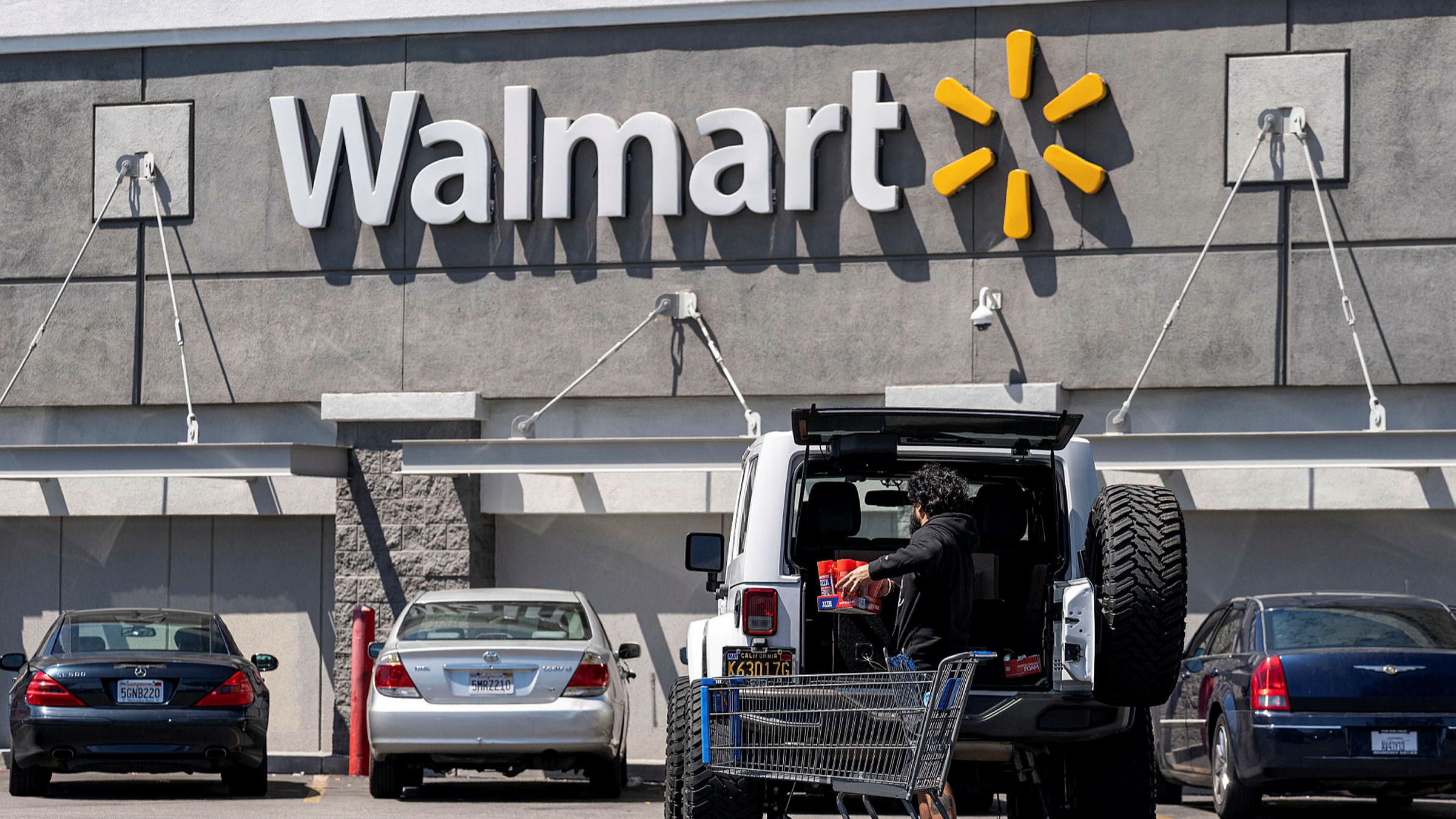 Women Exposing Themselves At Walmart