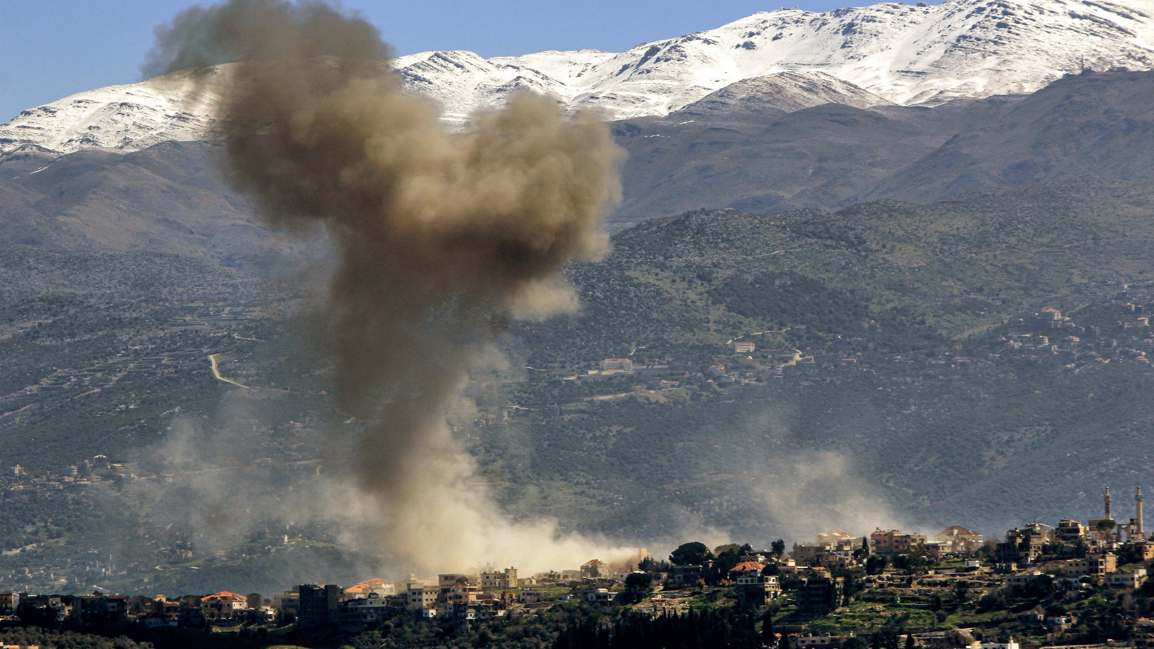 d1e00ek4ebabms.cloudfront.net image