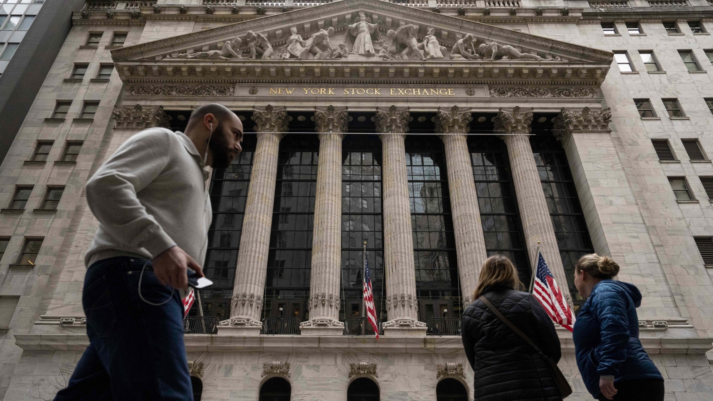 d1e00ek4ebabms.cloudfront.net image