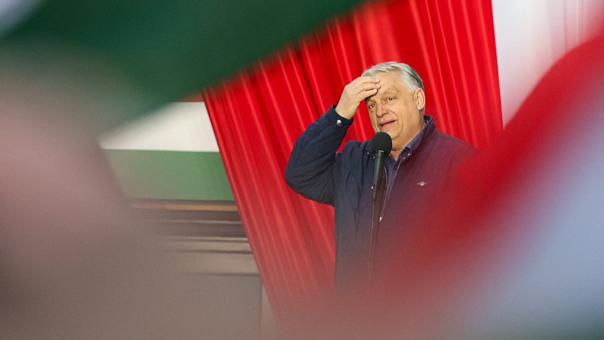 d1e00ek4ebabms.cloudfront.net image