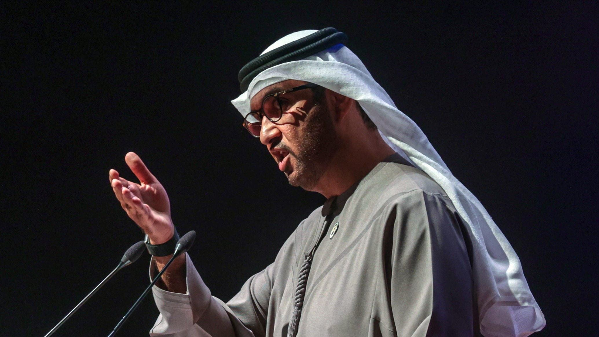 d1e00ek4ebabms.cloudfront.net image