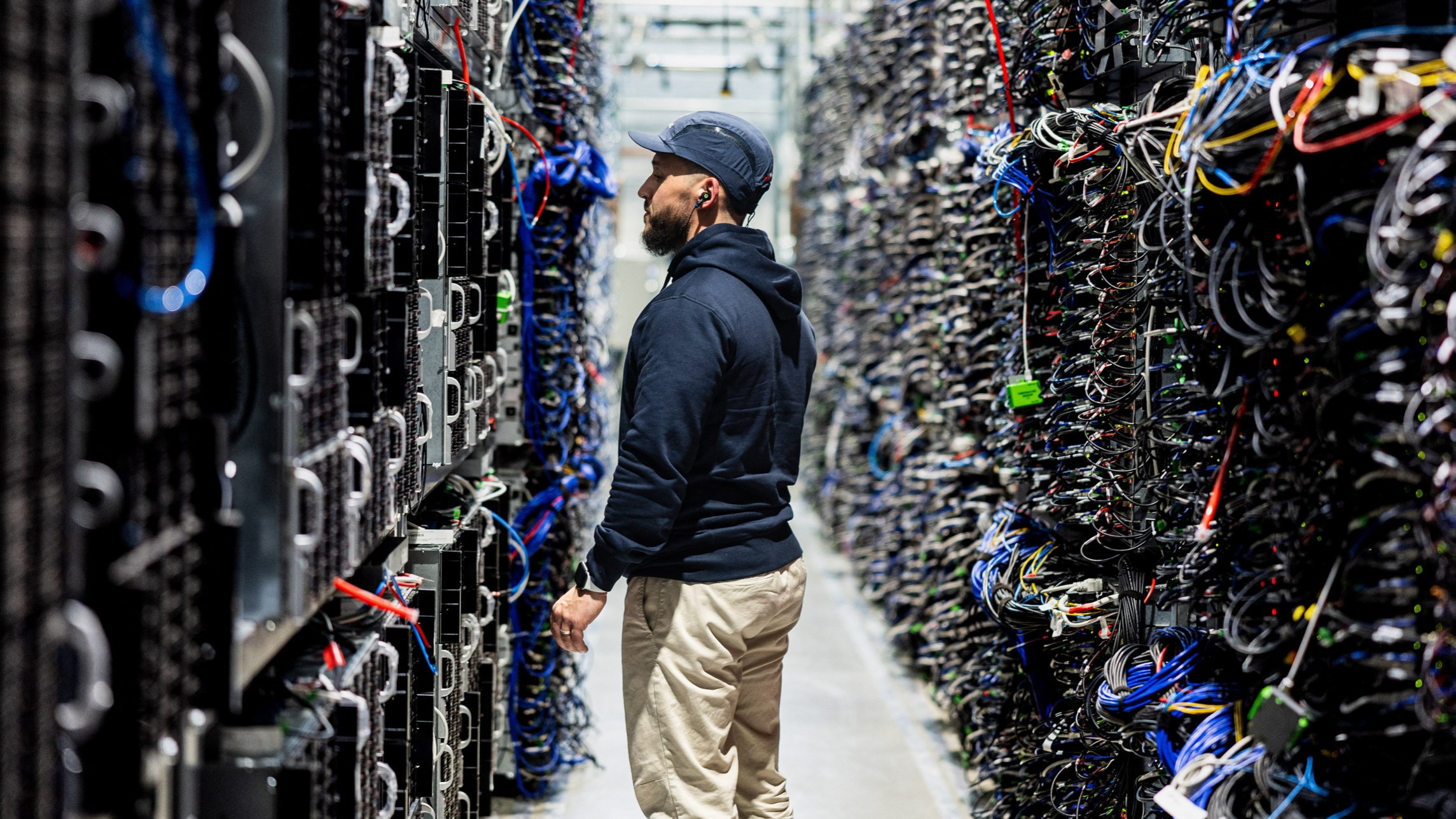 d1e00ek4ebabms.cloudfront.net image