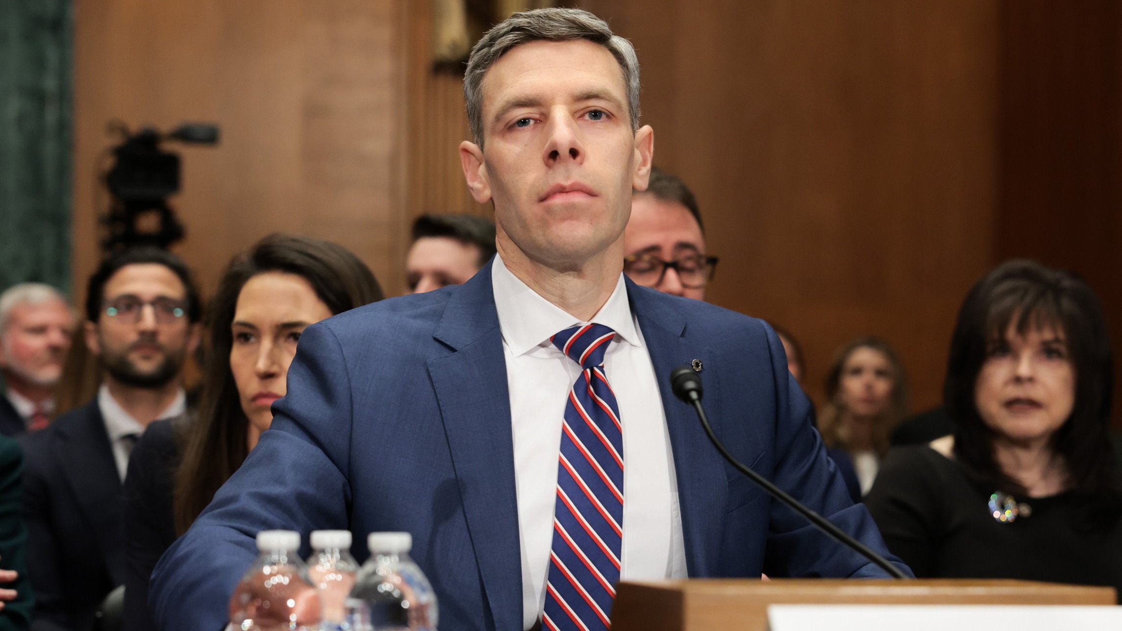 d1e00ek4ebabms.cloudfront.net image