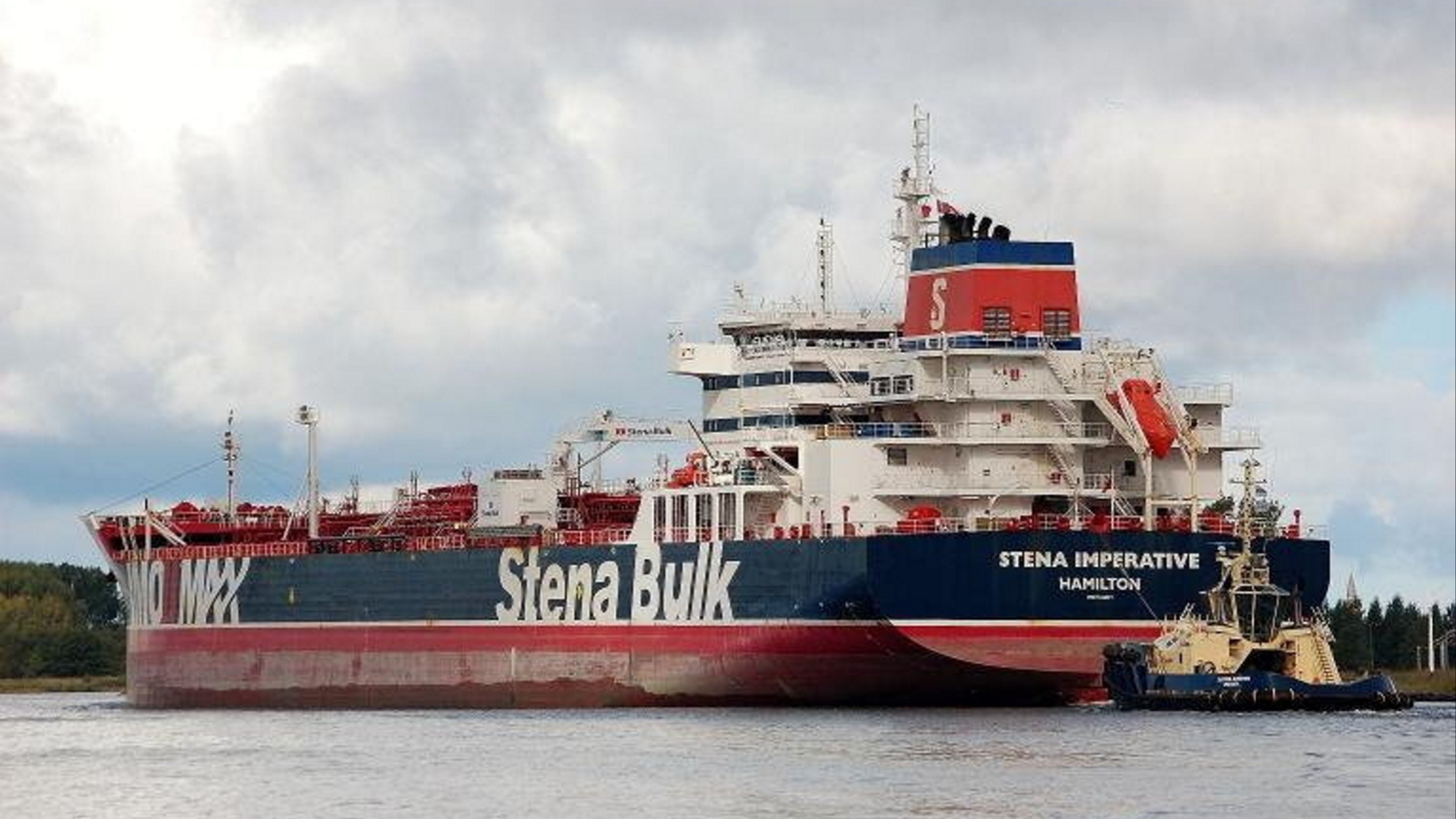 d1e00ek4ebabms.cloudfront.net image