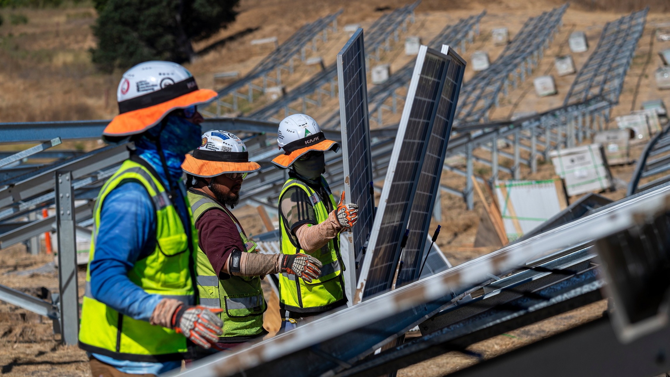 d1e00ek4ebabms.cloudfront.net image