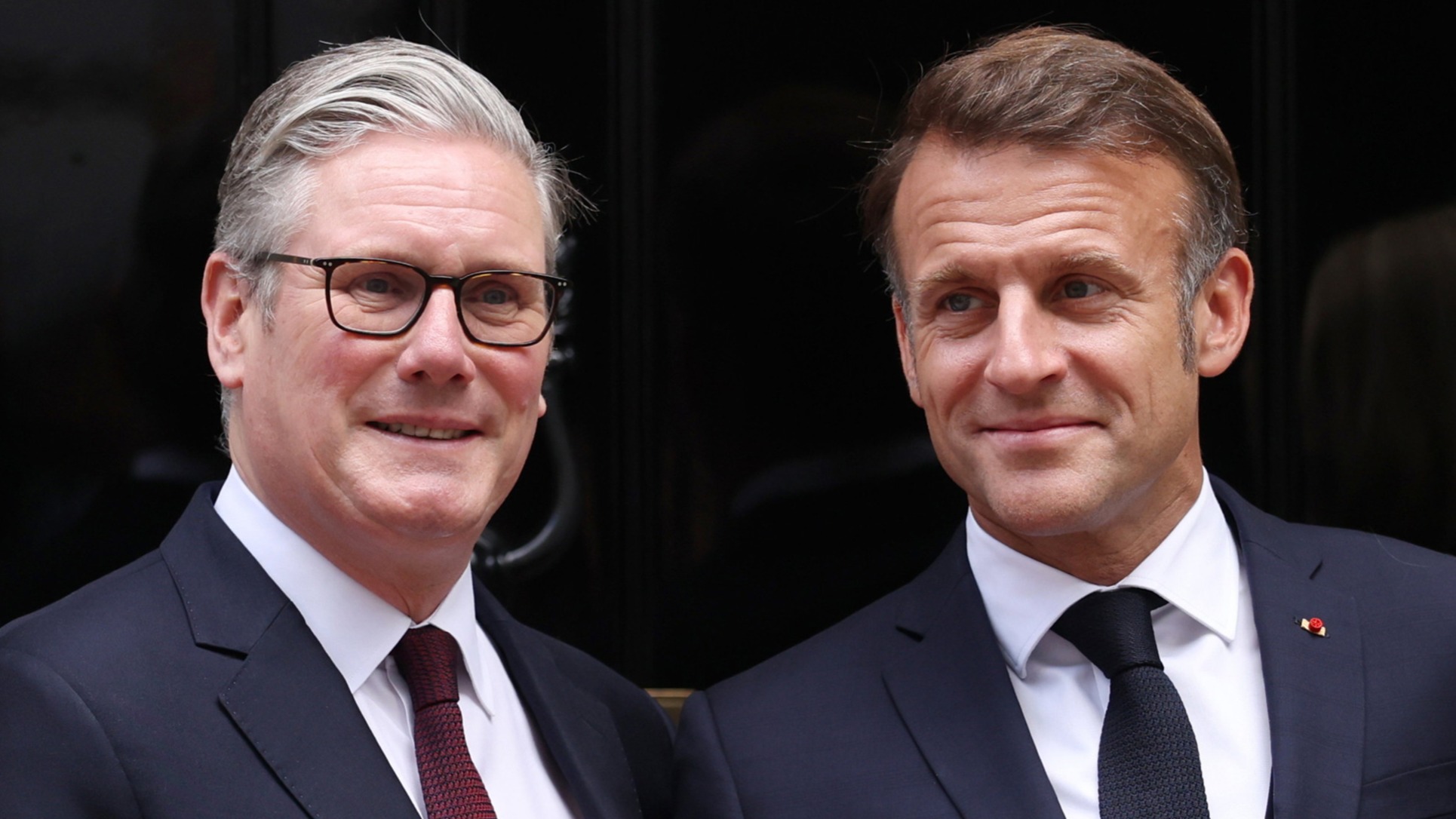 d1e00ek4ebabms.cloudfront.net image