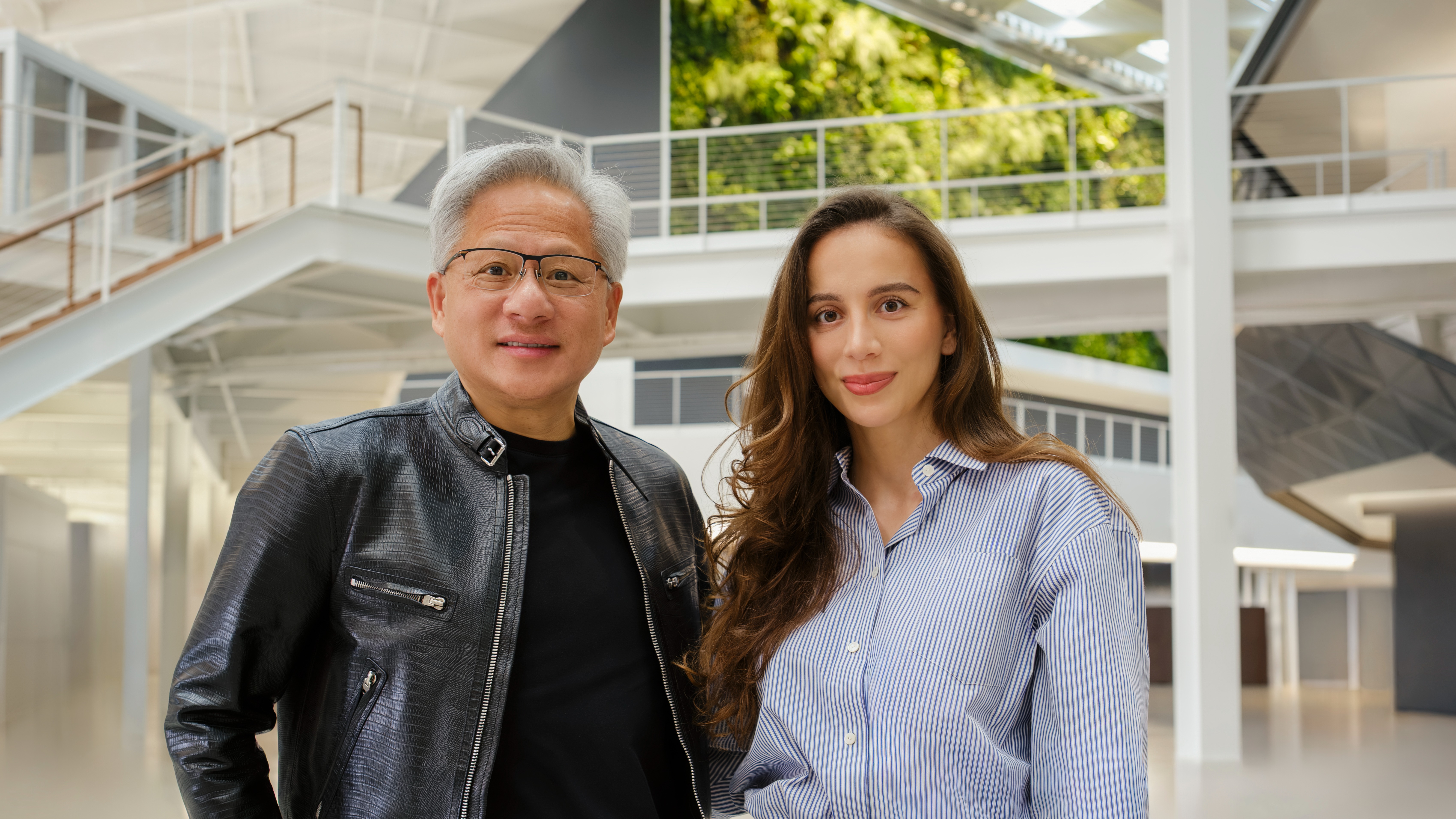 d1e00ek4ebabms.cloudfront.net image