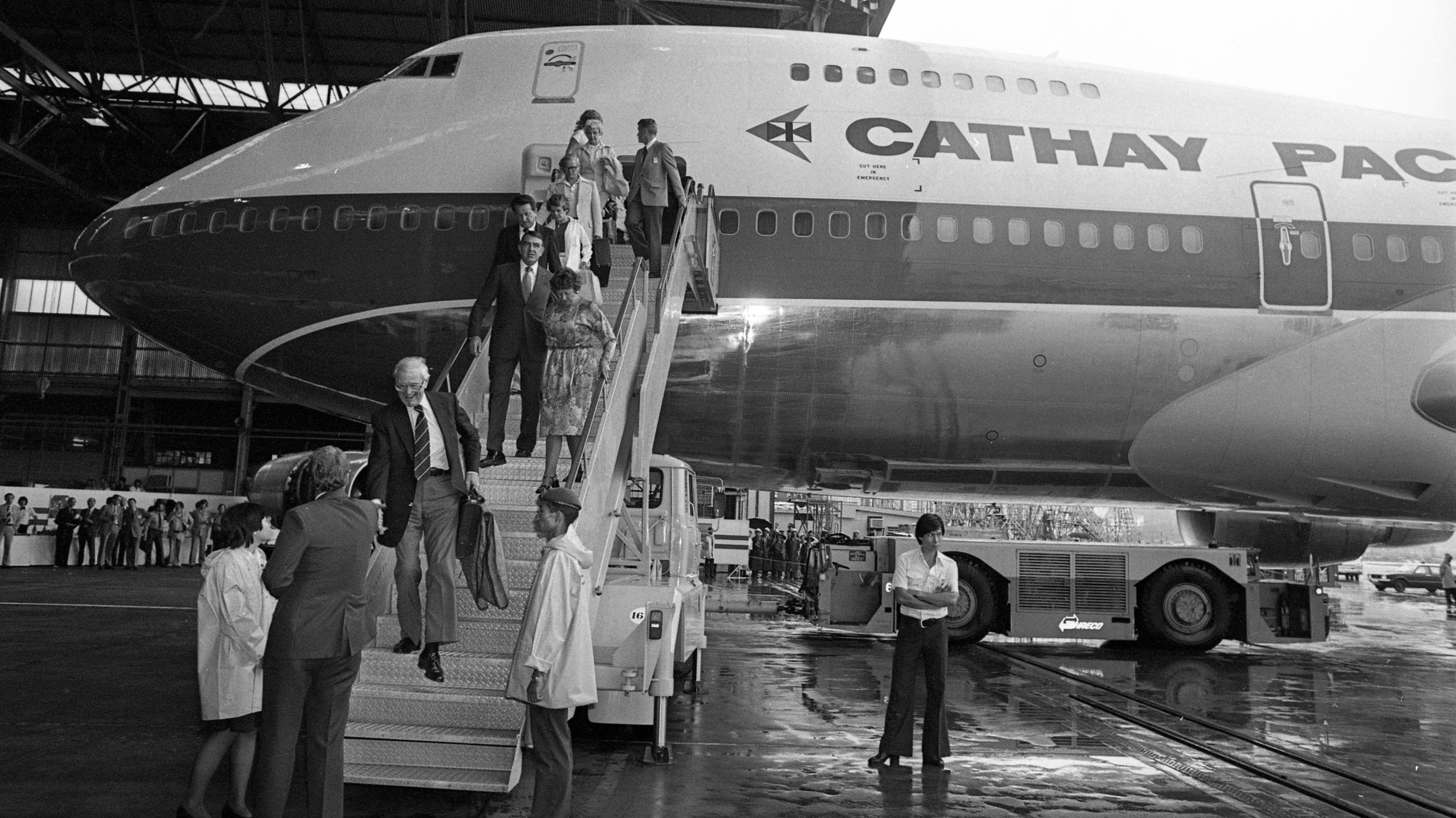 d1e00ek4ebabms.cloudfront.net image