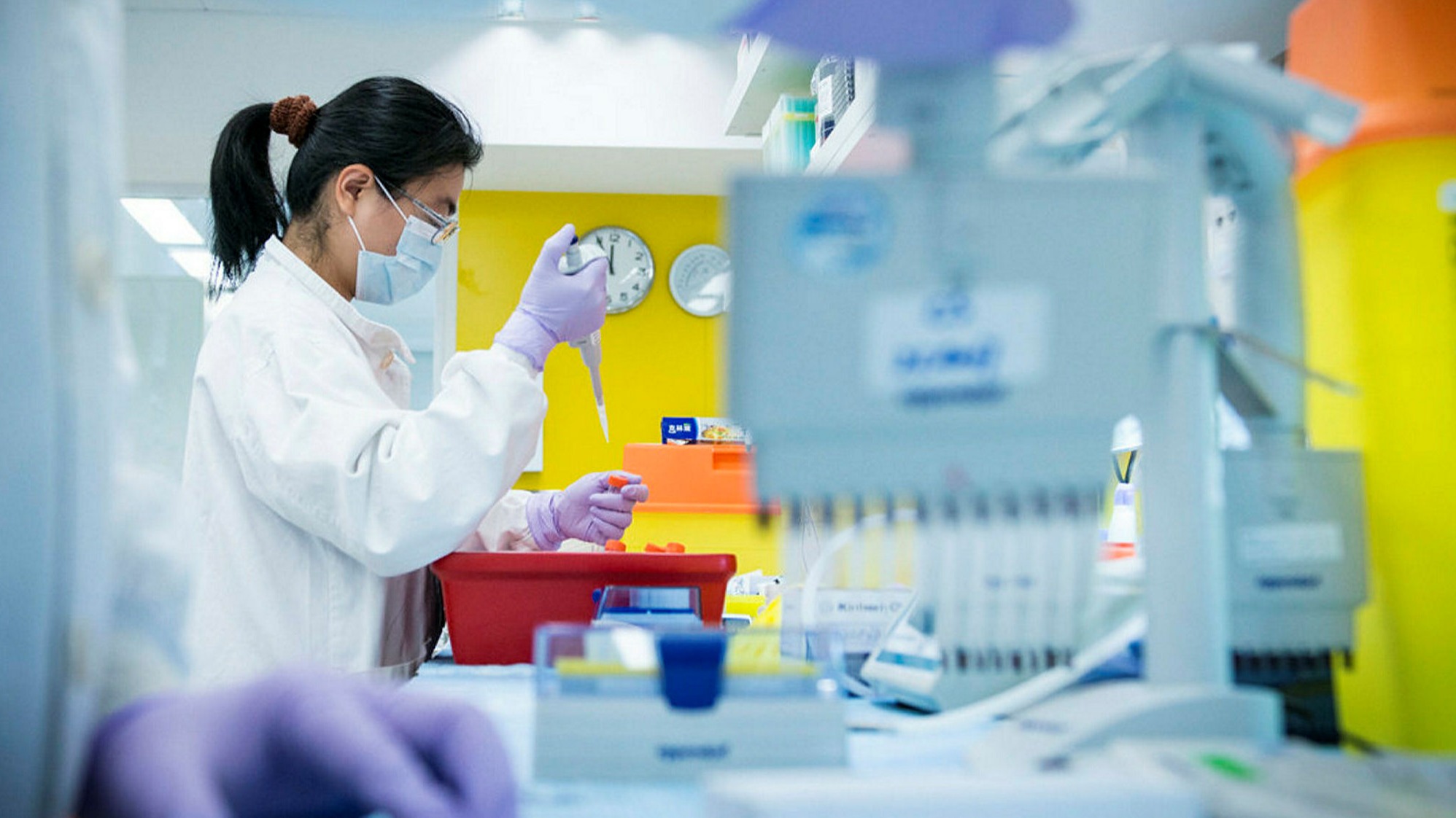 Astrazeneca S Covid Trial Pause A Reminder Of Huge Challenges In Race For Vaccines Free To Read Financial Times