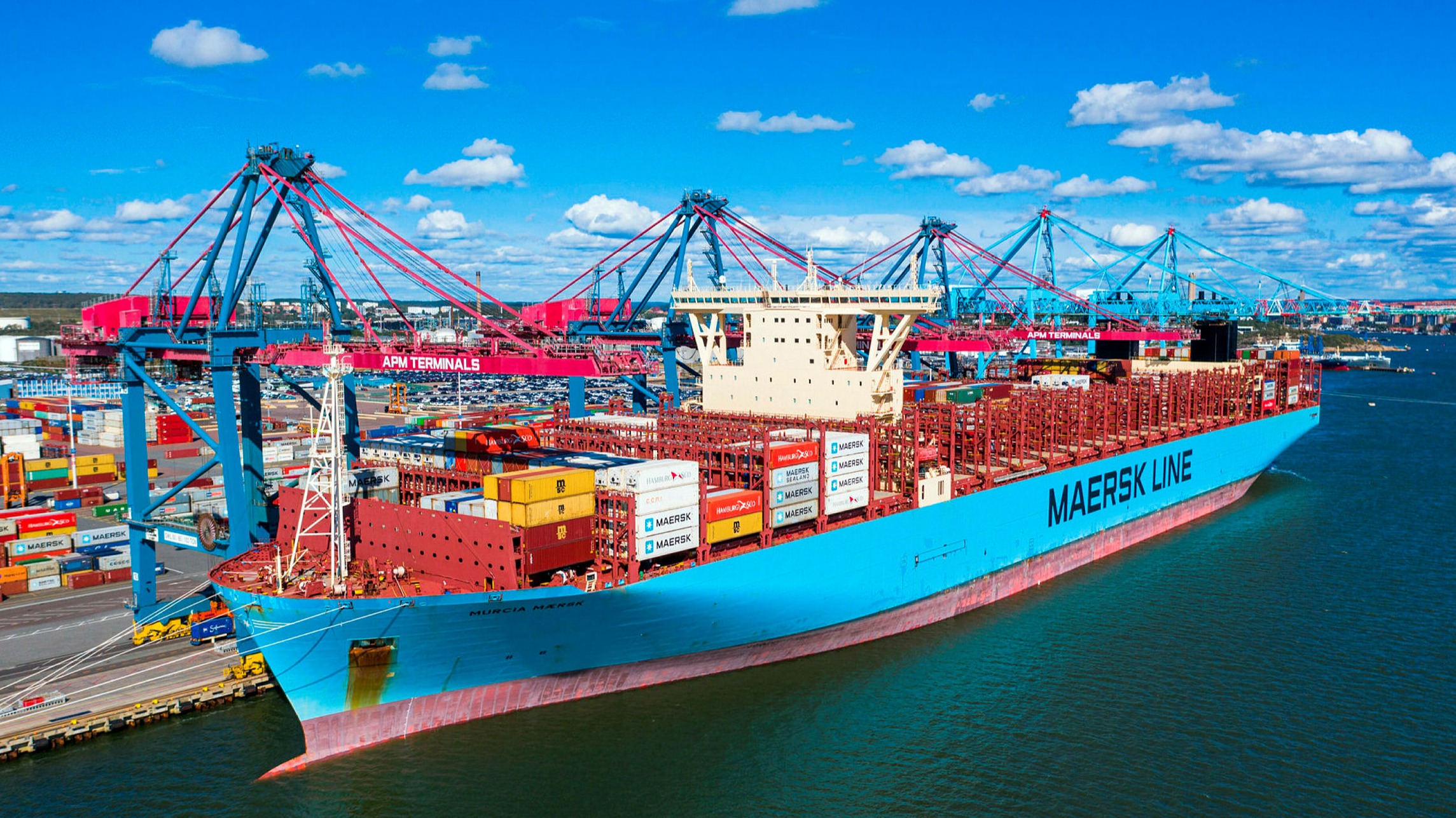 Weakness logo To seek refuge Maersk takes biggest step yet to decarbonise container shipping | Financial  Times
