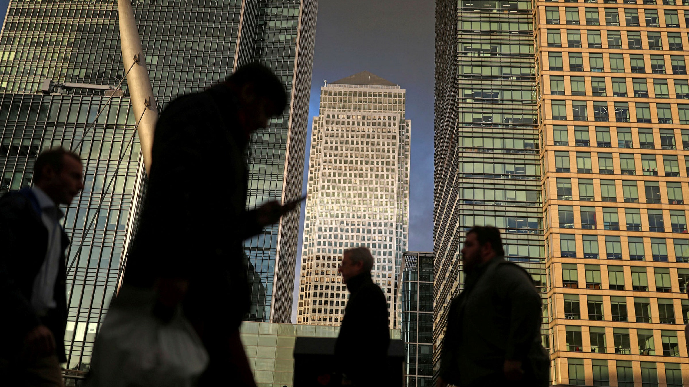 London S Canary Wharf Set For Increased Worker Numbers As Rules Are Relaxed Financial Times