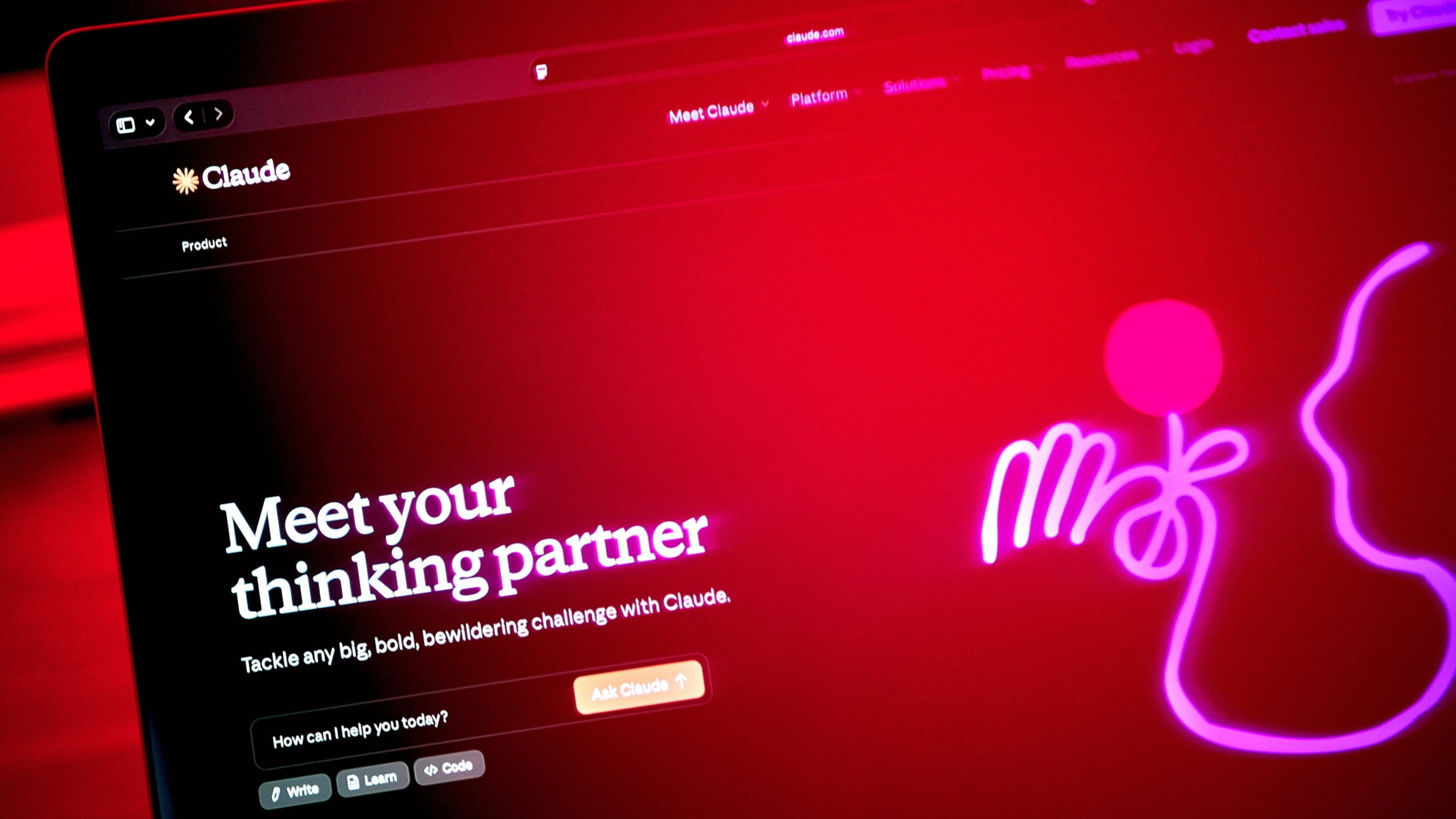 Anthropic weighs deal for near $1tn valuation as revenue surges