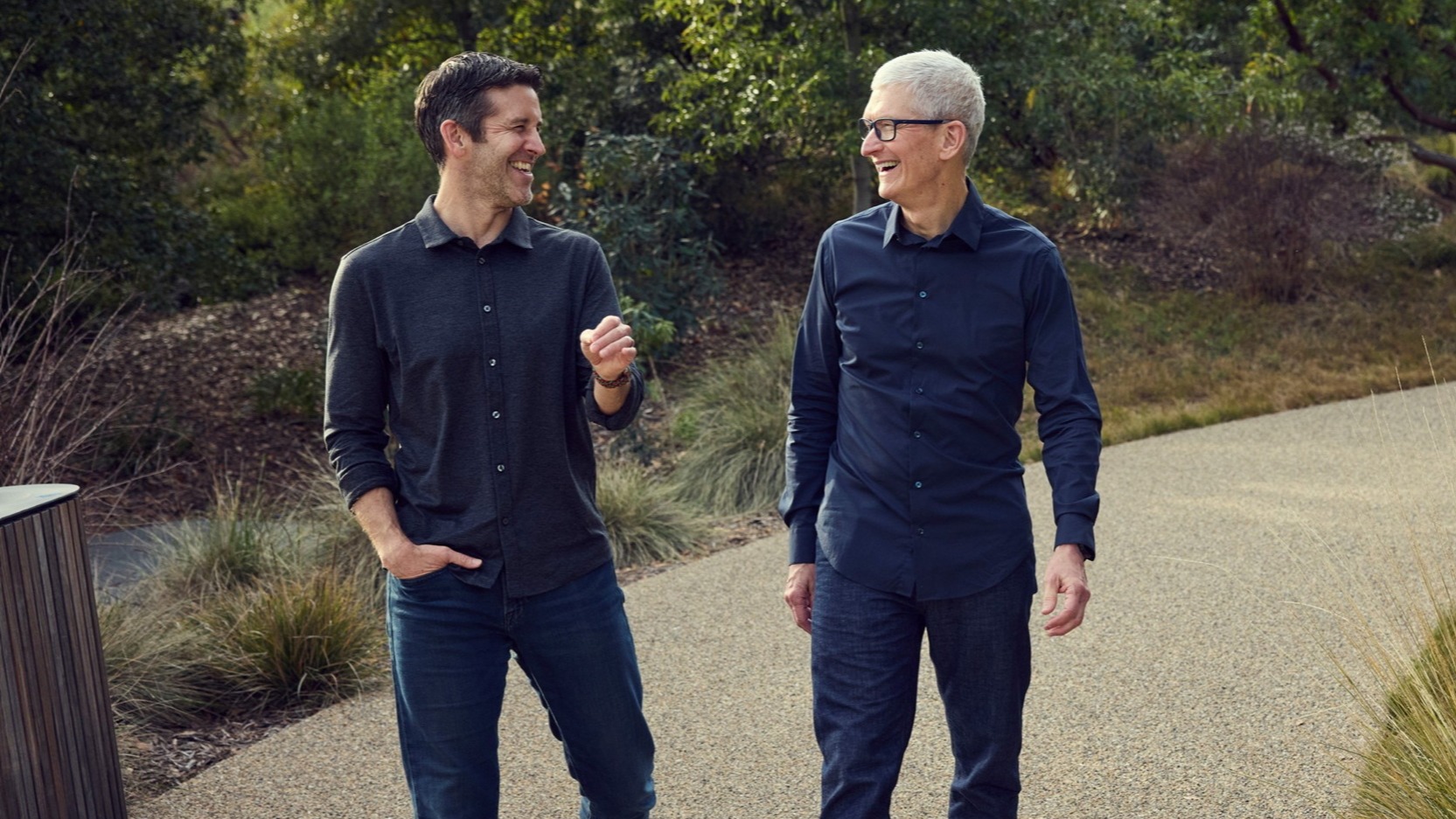 d1e00ek4ebabms.cloudfront.net image