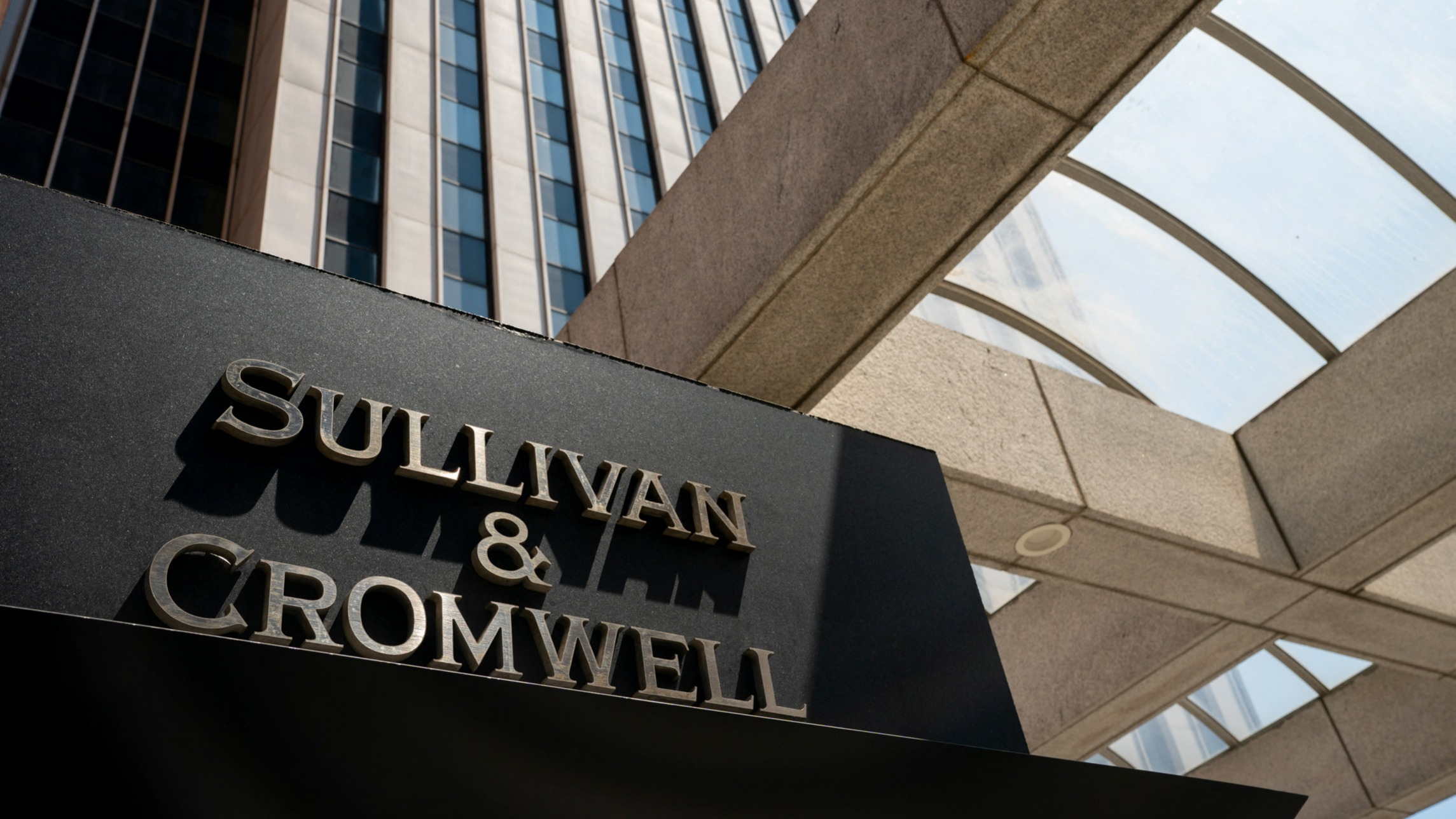 O escritório de advocacia Sullivan & Cromwell's, cobrou de seus clientes R$ 548 milhões em honorários (Foto Reprodução/Internet)