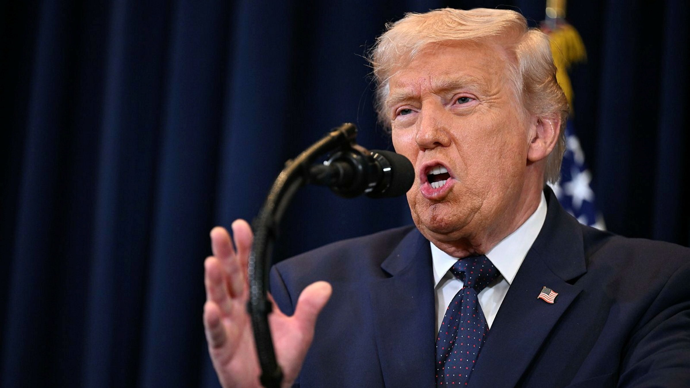 d1e00ek4ebabms.cloudfront.net image