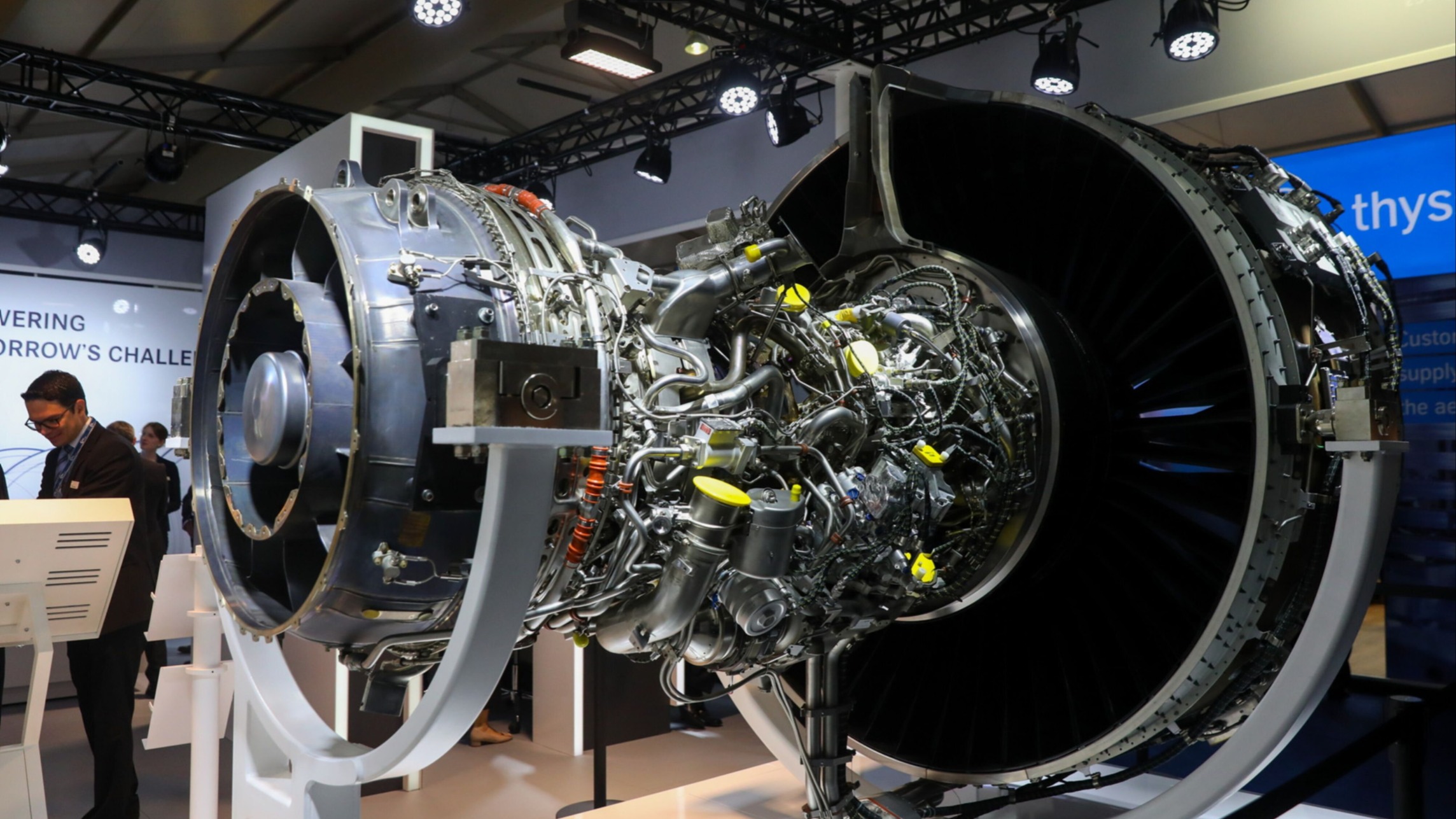 d1e00ek4ebabms.cloudfront.net image