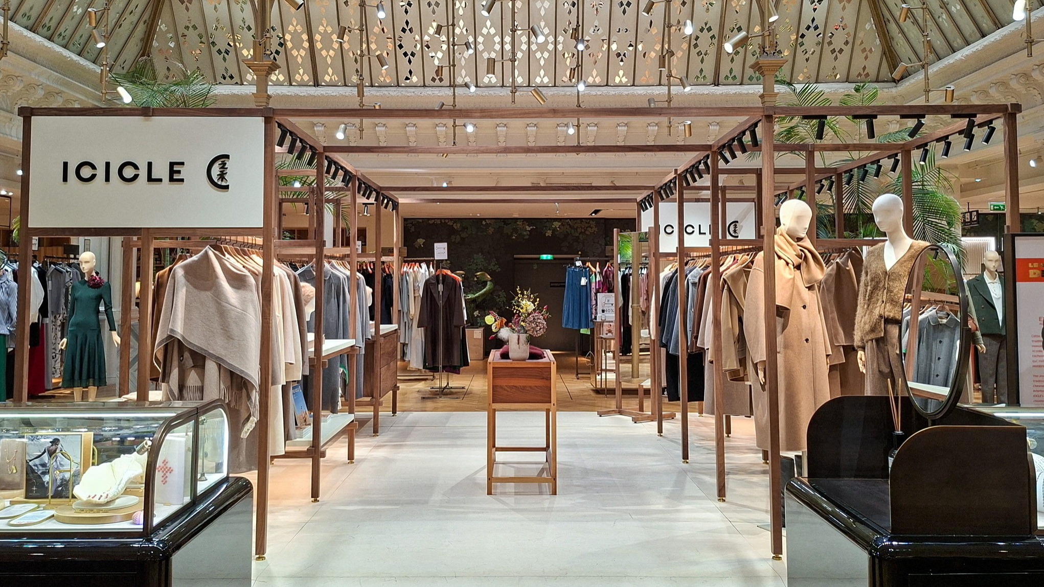 d1e00ek4ebabms.cloudfront.net image