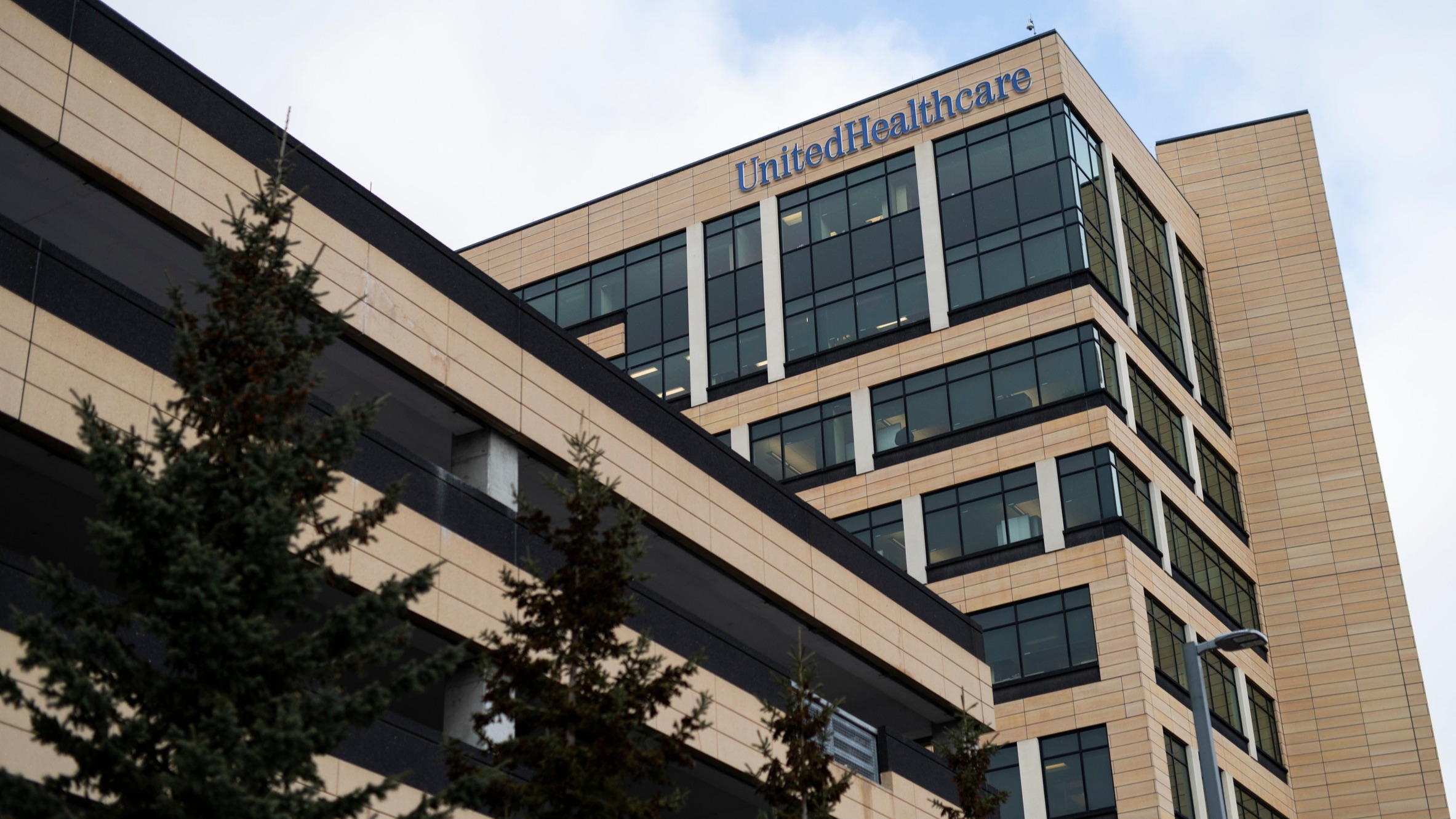 d1e00ek4ebabms.cloudfront.net image