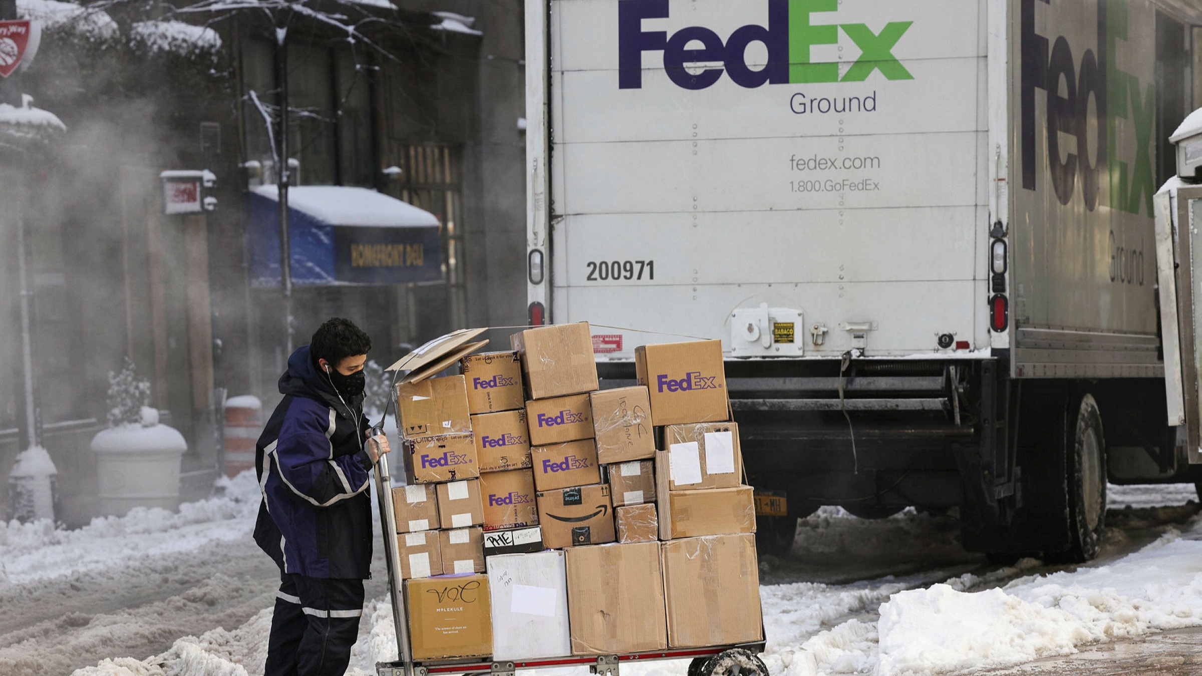 Fedex Christmas Delivery Schedule 2021 - Christmas Specials 2021