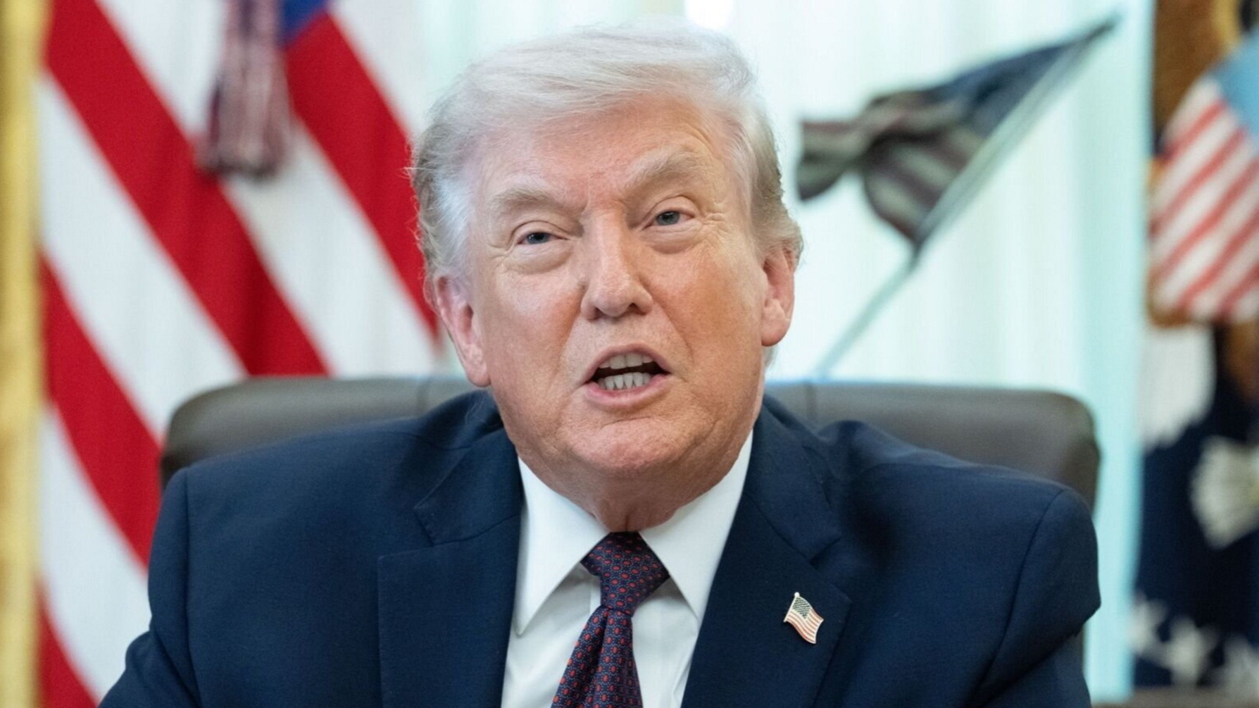 d1e00ek4ebabms.cloudfront.net image