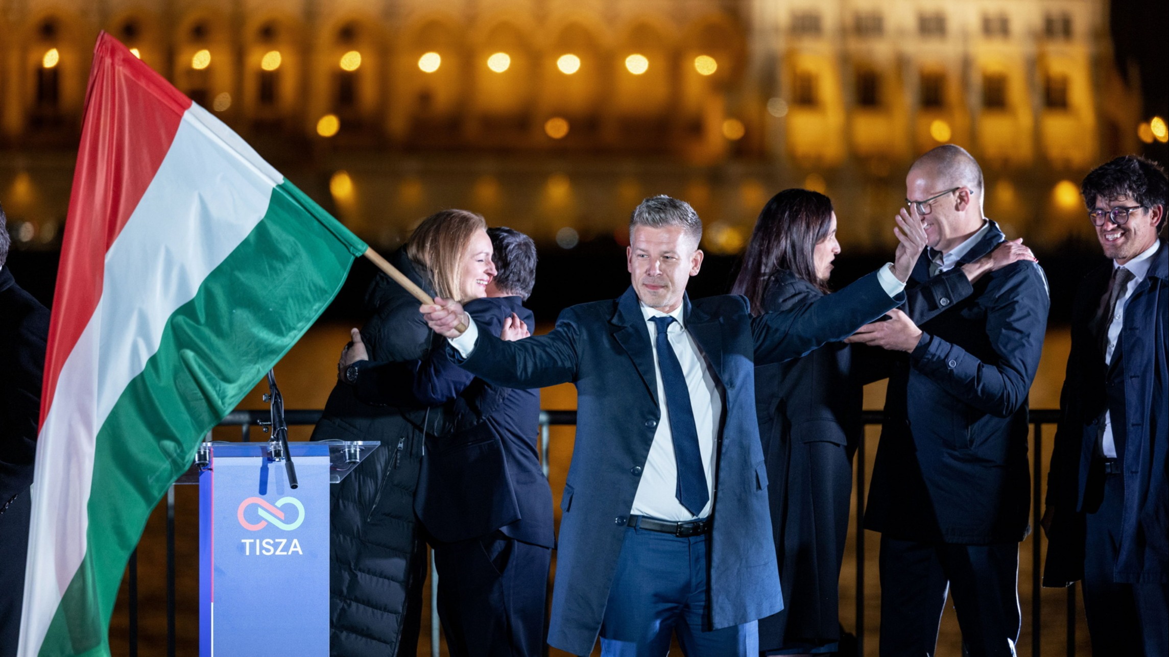 d1e00ek4ebabms.cloudfront.net image