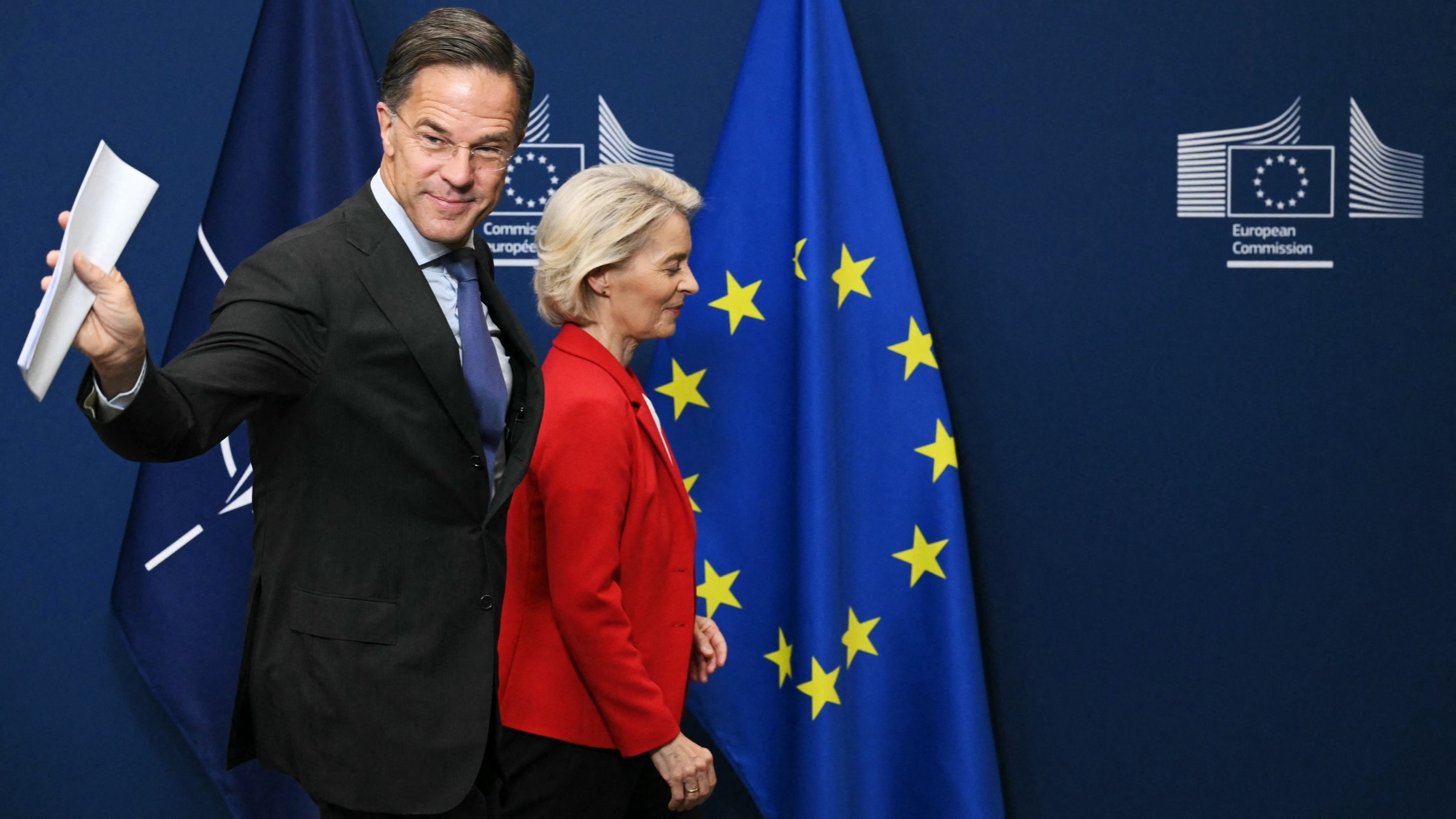 d1e00ek4ebabms.cloudfront.net image