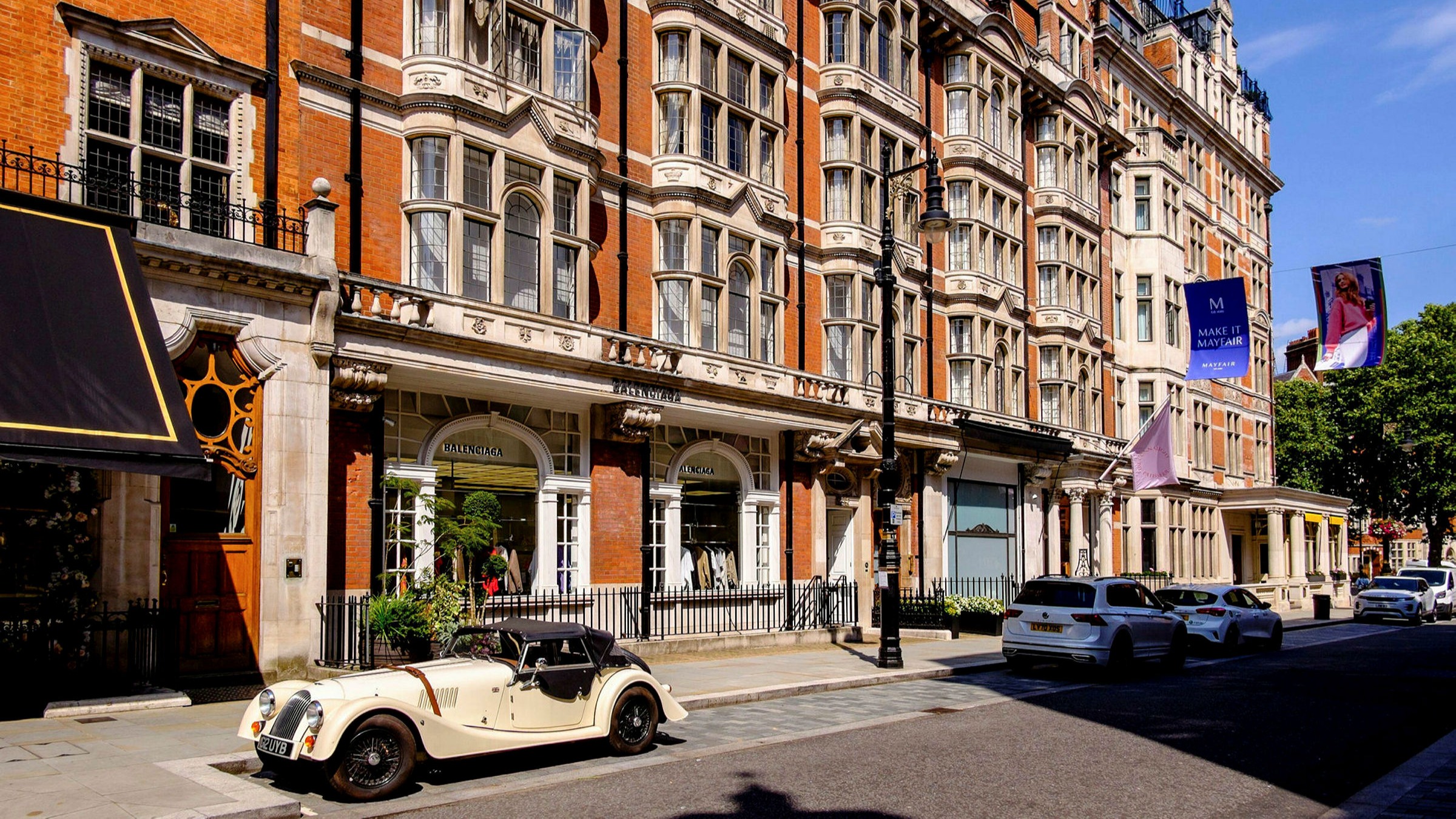 Wilde at heart: a sybaritic 24-hour staycation in Mayfair, London | Financial Times