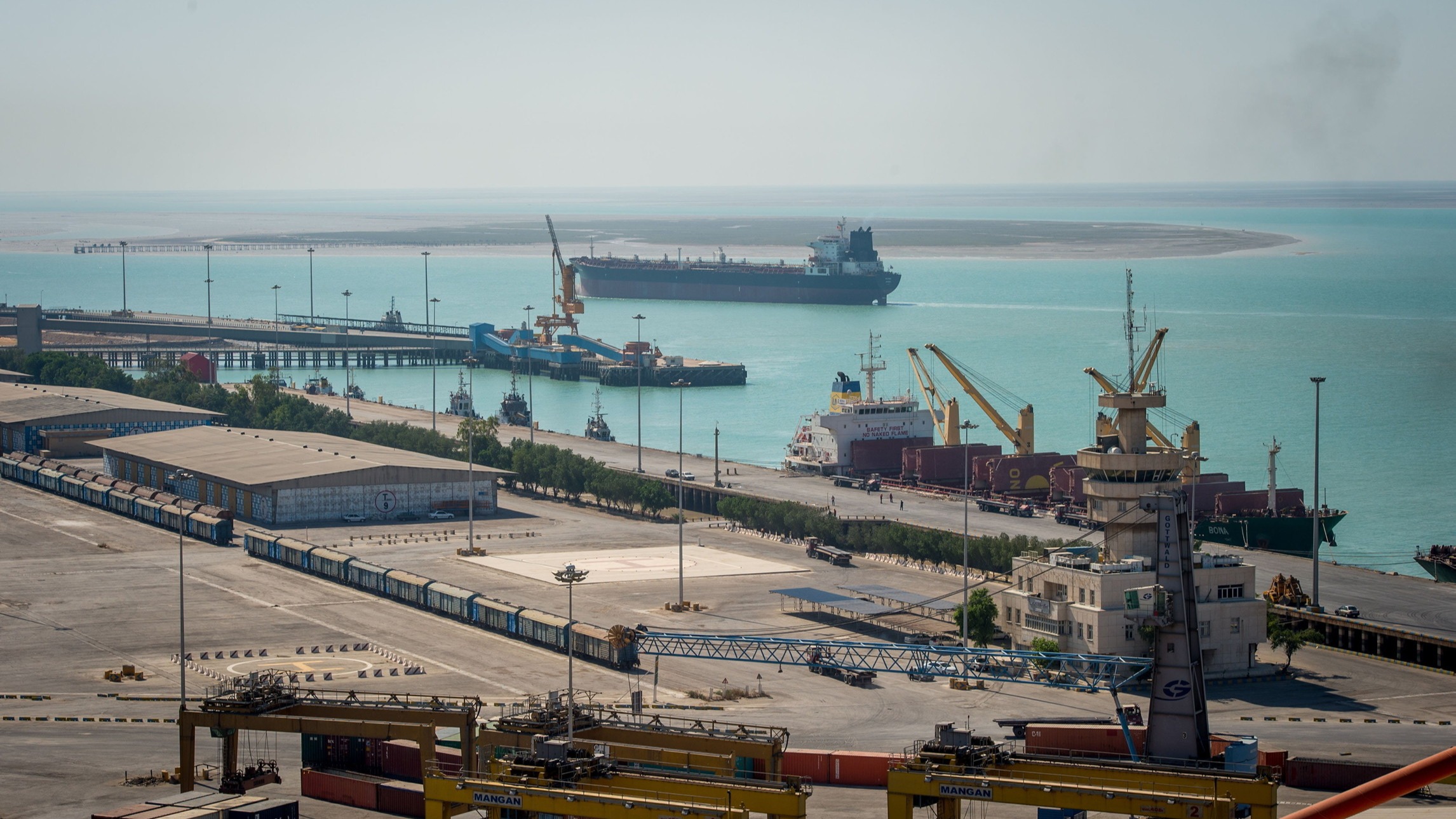 d1e00ek4ebabms.cloudfront.net image