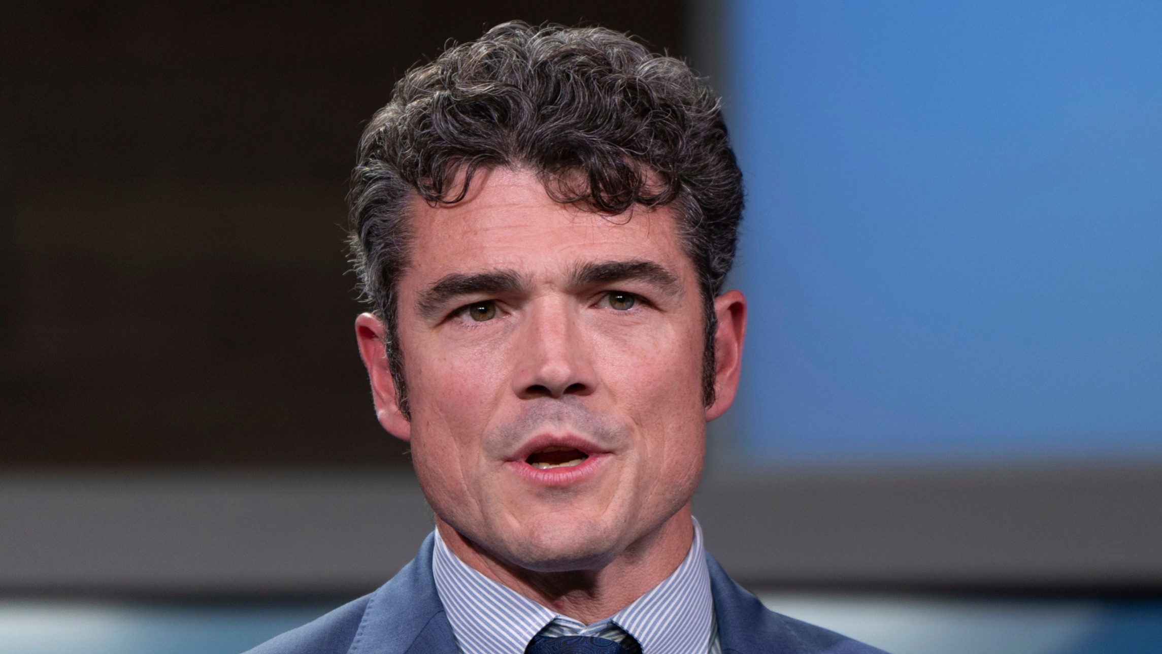 d1e00ek4ebabms.cloudfront.net image