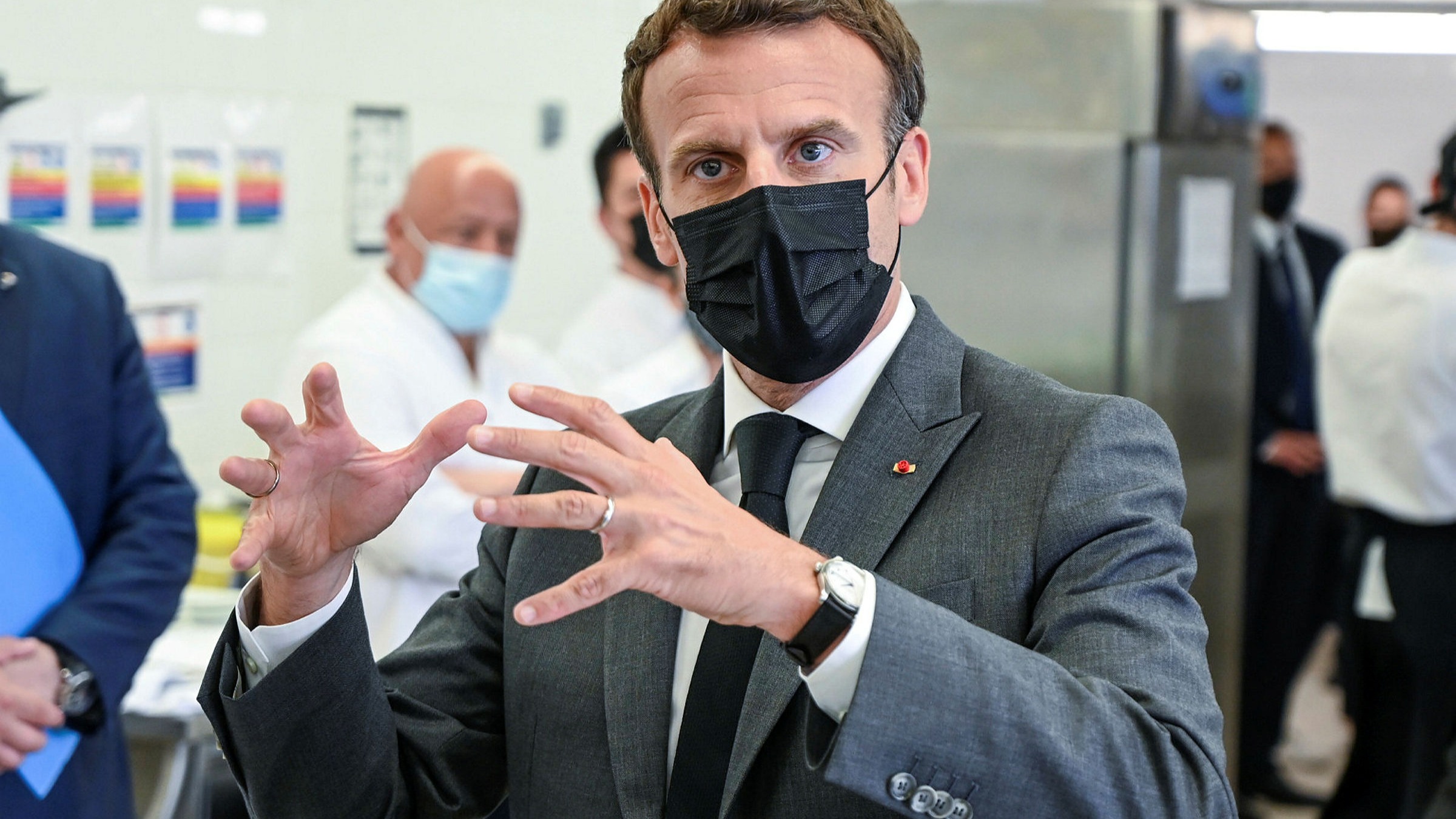 The anger of provincial France makes Macron weak - Vimarsana News