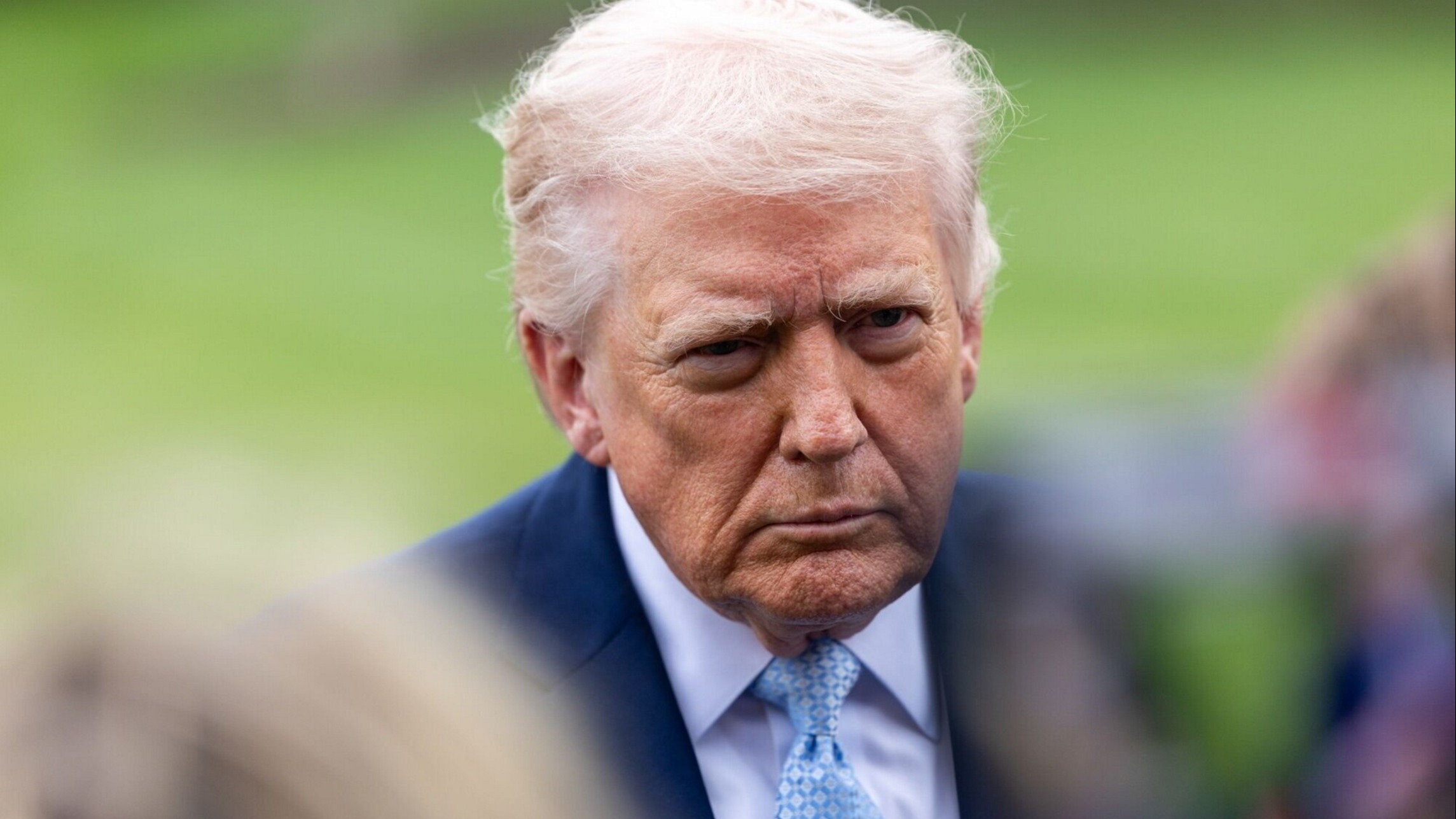 d1e00ek4ebabms.cloudfront.net image